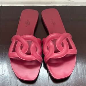Hermes Fuchsia Women's Slide Sandals